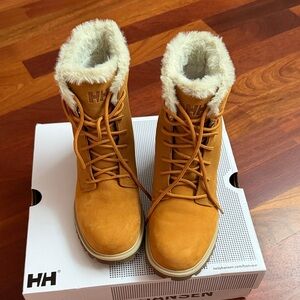 Helly Hansen Women's Chestnut Lace-Up Faux-Fur Winter Boots